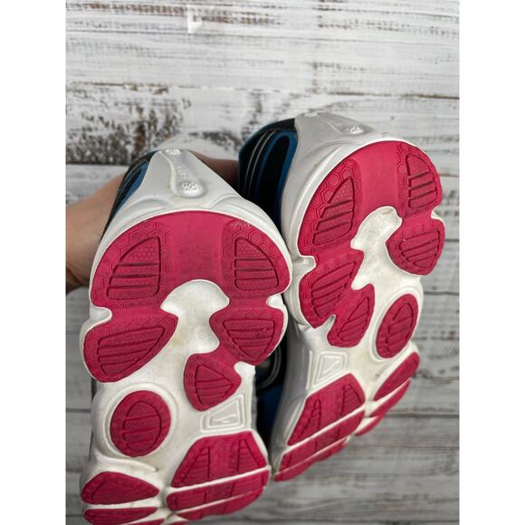 Brooks Pure Flow Tennis Shoes Active Women’s size 5 Black Pink Blue Athletic - Picture 10 of 11